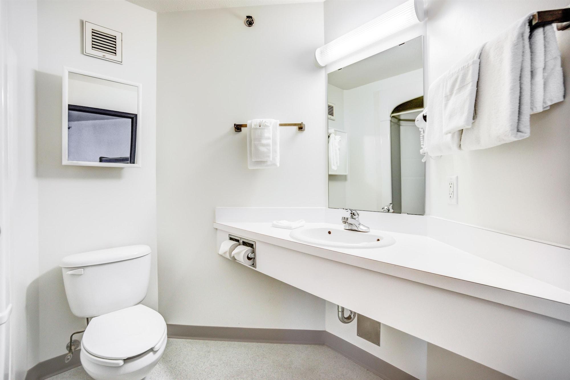 Motel 6-Red Deer, Ab Bagian luar foto
