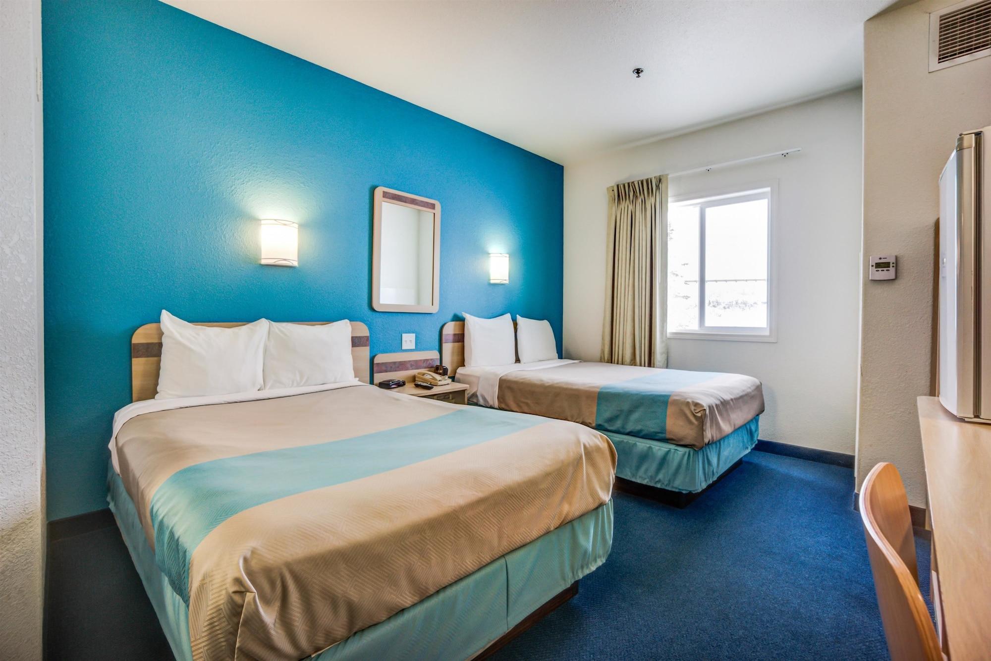 Motel 6-Red Deer, Ab Bagian luar foto