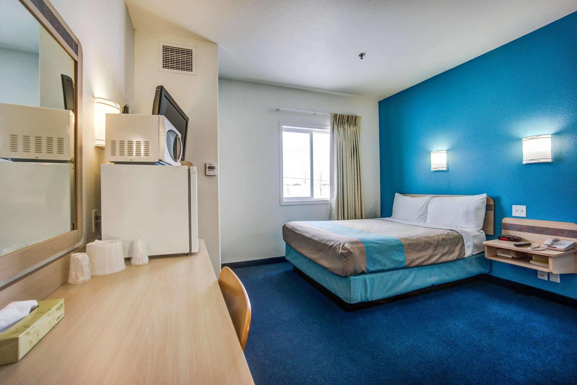 Motel 6-Red Deer, Ab Bagian luar foto