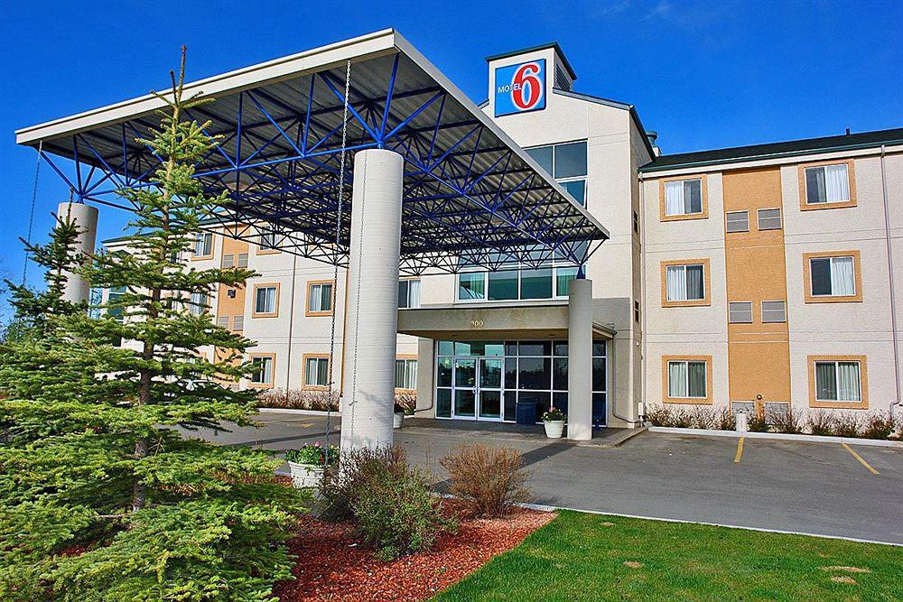 Motel 6-Red Deer, Ab Bagian luar foto